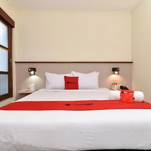 https://reddoorz-near-legian-street.ubudhotelsnow.com